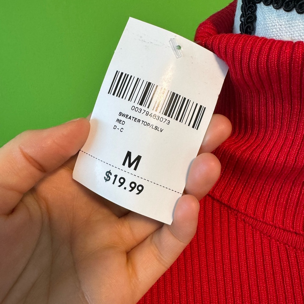 Red turtle neck - Picture 2 of 3